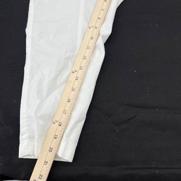 Chicos Women's White Cargo Capri Pants Size 0 Small lightweight - Picture 2 of 10